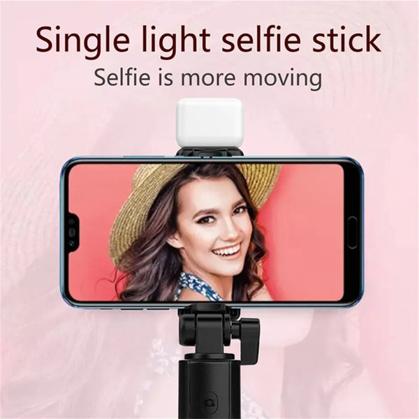 Smart Selfie Stick with Light